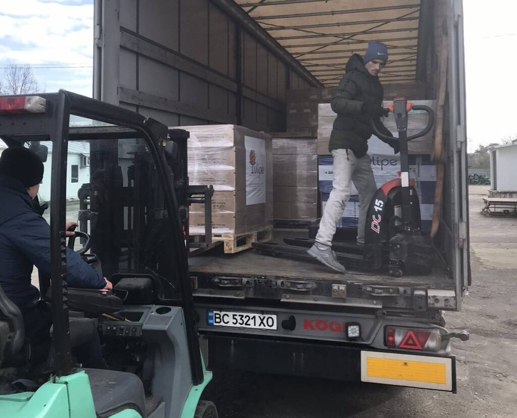 Donations of health products arrive in Ukraine